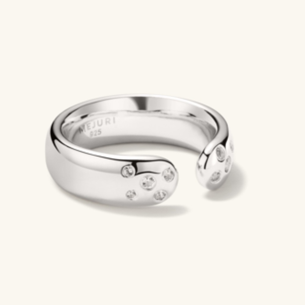 Mejuri White Topaz Marshmallow Open Ring